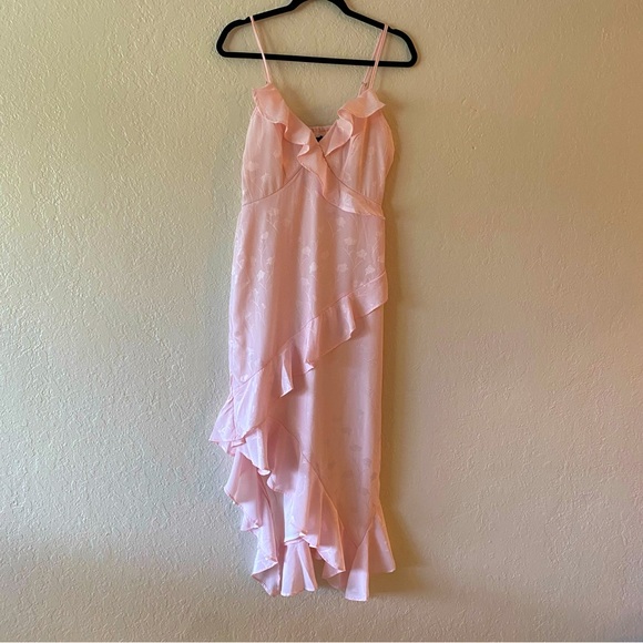 Japna Dresses & Skirts - Japna Asymmetric Ruffled Dress Size M Pink Floral Feminine Romantic Vacation